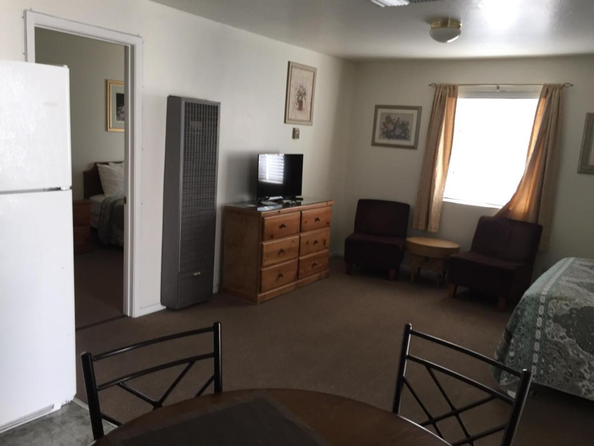 Bishop Village Motel Εξωτερικό φωτογραφία