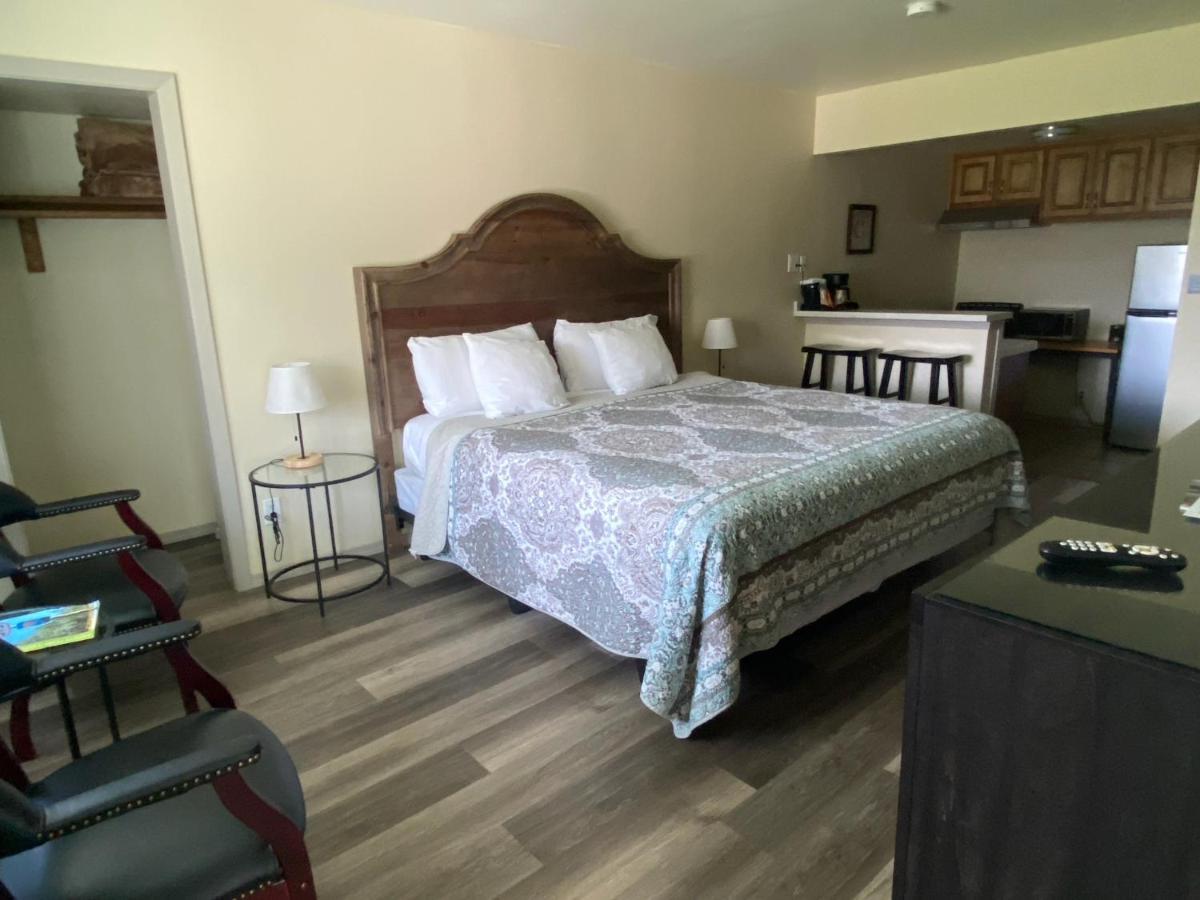 Bishop Village Motel Εξωτερικό φωτογραφία