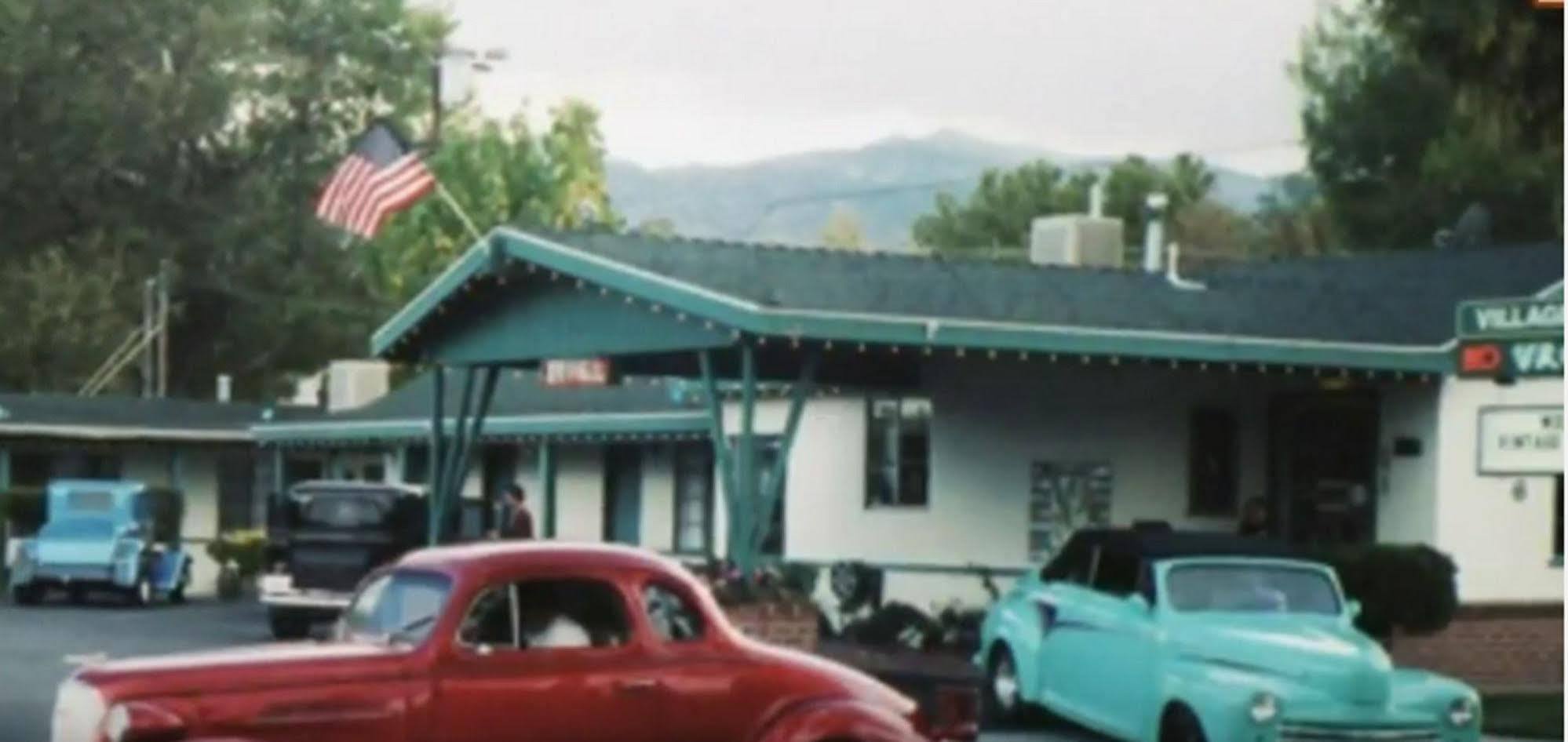 Bishop Village Motel Εξωτερικό φωτογραφία